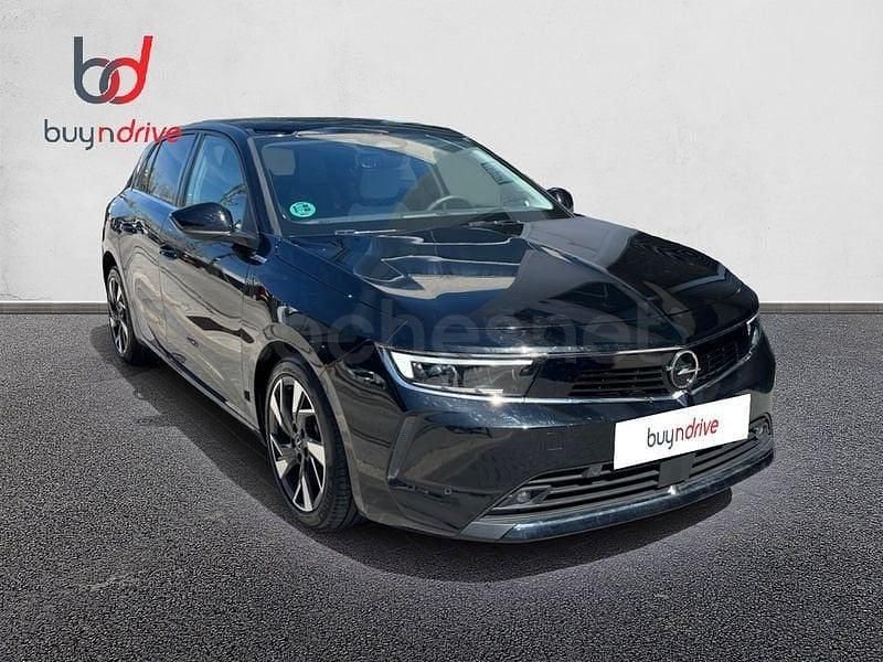 Usado Opel Astra GS Line 130 CV (95 kW) 2021 Negro Berlina