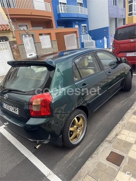 Usado Toyota Corolla Sol 110 CV (80 kW) 2003 Verde Berlina