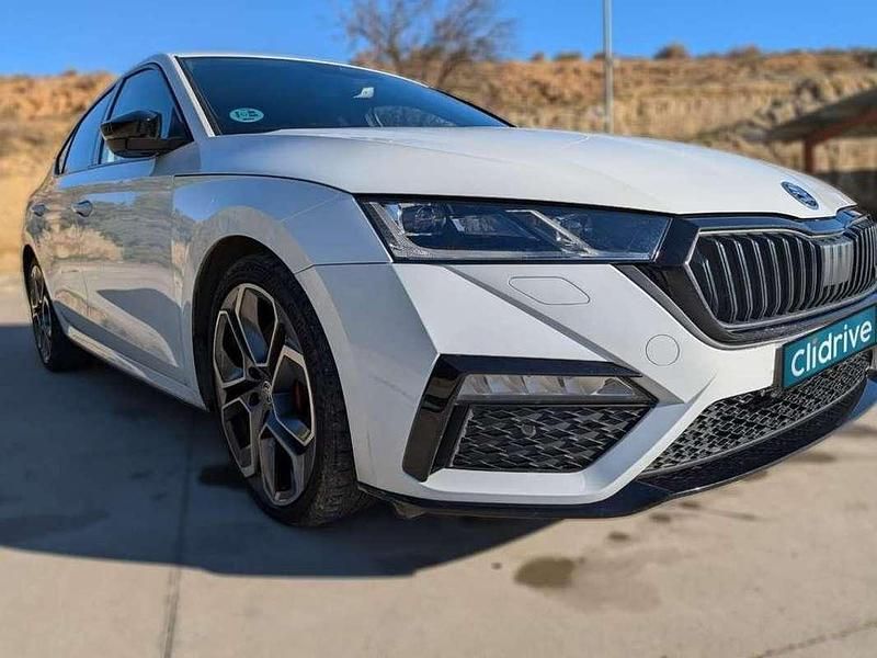 Usado Skoda Octavia RS 245 HP (180 kW) 2022 Branco Citadino