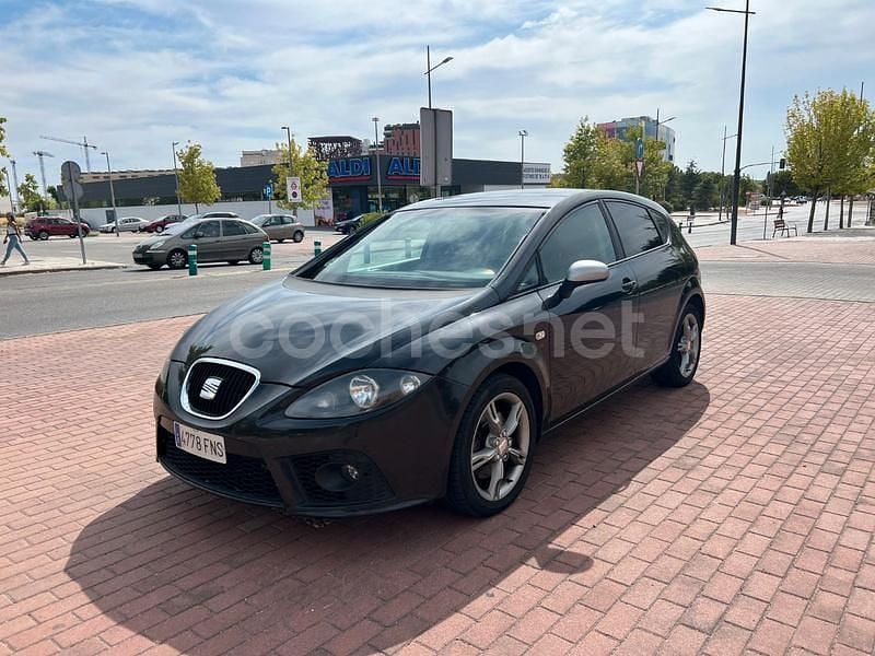 Negro Usado 2008 Seat Leon FR Berlina | 5900 € (Buen precio) - Imagen 1/4