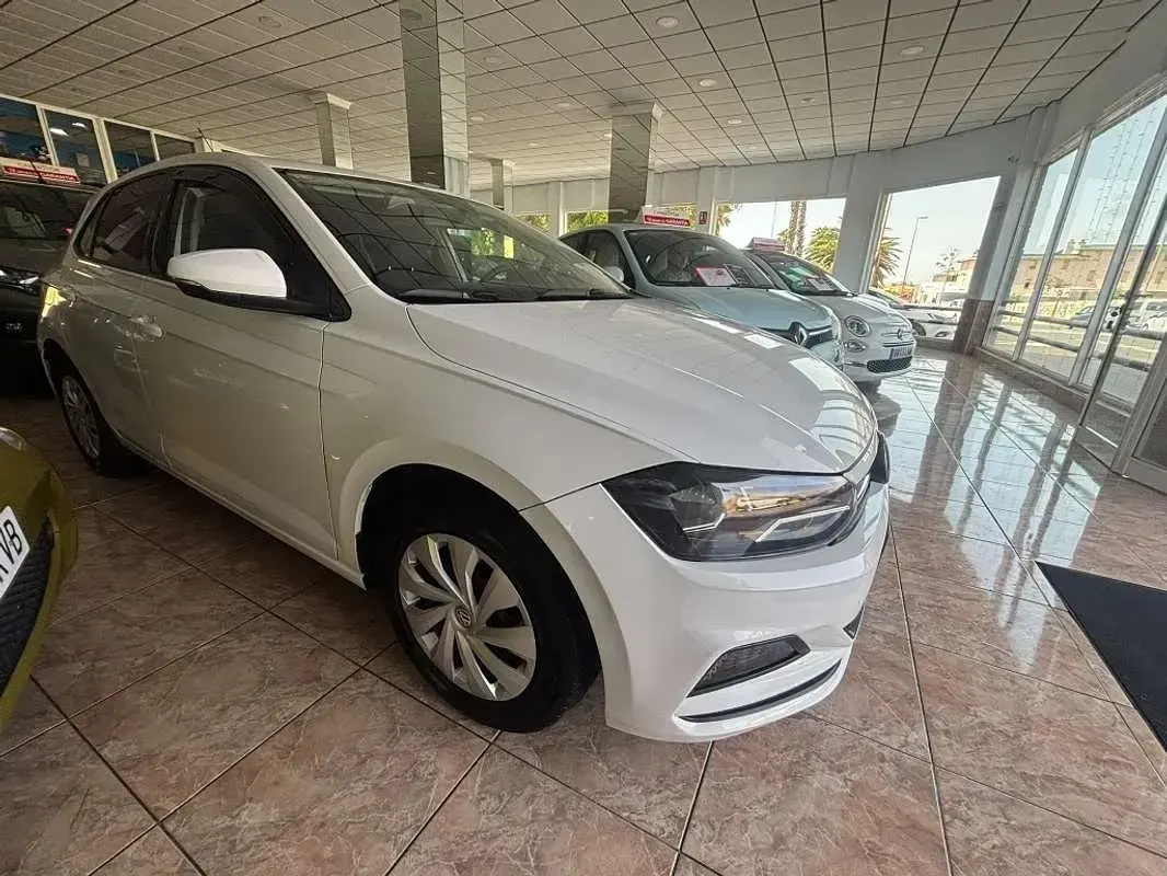 Usado VW Polo Advance 95 CV (69 kW) 2018 Blanco Utilitario