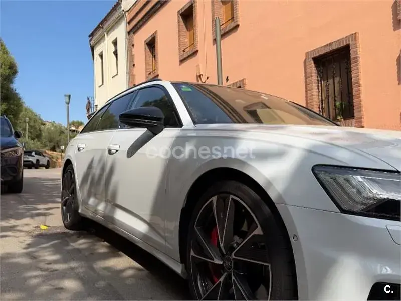 Usado Audi A6 350 CV (257 kW) 2022 Blanco Familiar