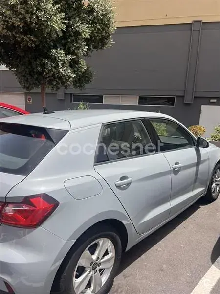 Usado Audi A1 Sportback S-Line 110 CV (80 kW) 2023 Gris / plata Utilitario