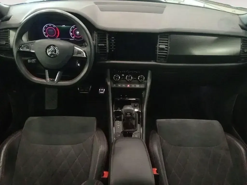 Usado Skoda Kodiaq RS 239 CV (175 kW) 2019 Gris SUV