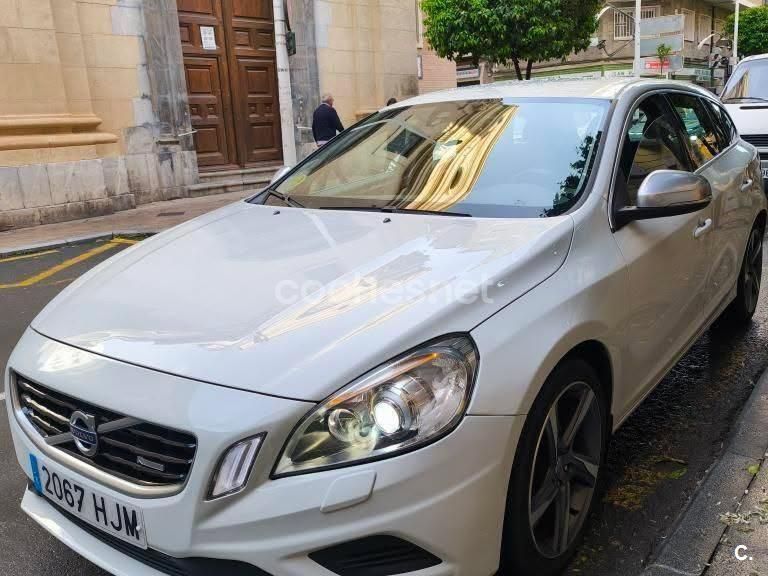 Blanco Usado 2012 Volvo V60 R-Design Familiar | 10.600 € (Precio justo) - Imagen 1/4