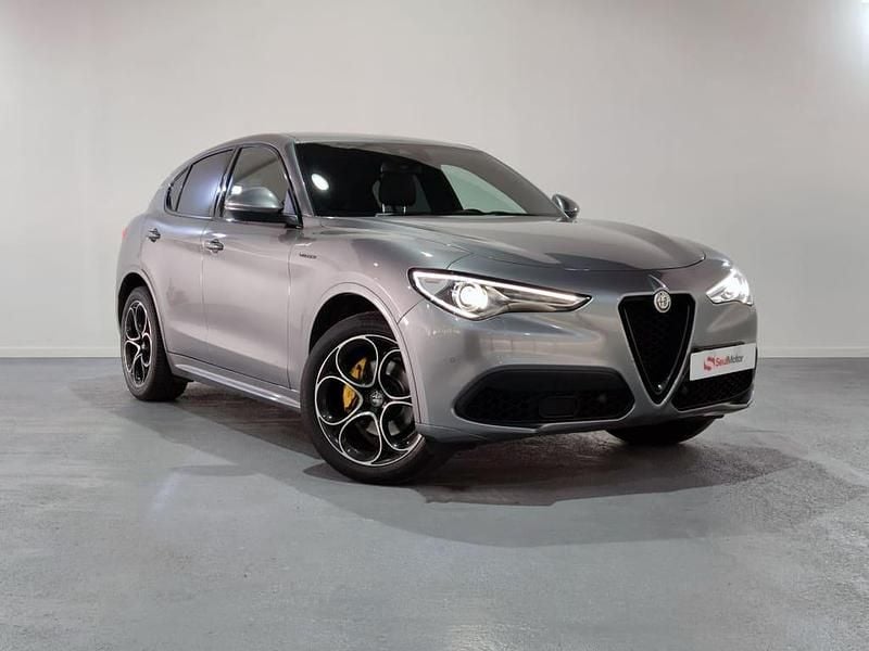 Usado Alfa Romeo Stelvio Veloce 210 CV (154 kW) 2023 Gris SUV
