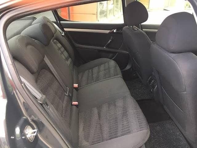 Usado Peugeot 407 Sport 110 CV (80 kW) 2010 Negro Berlina