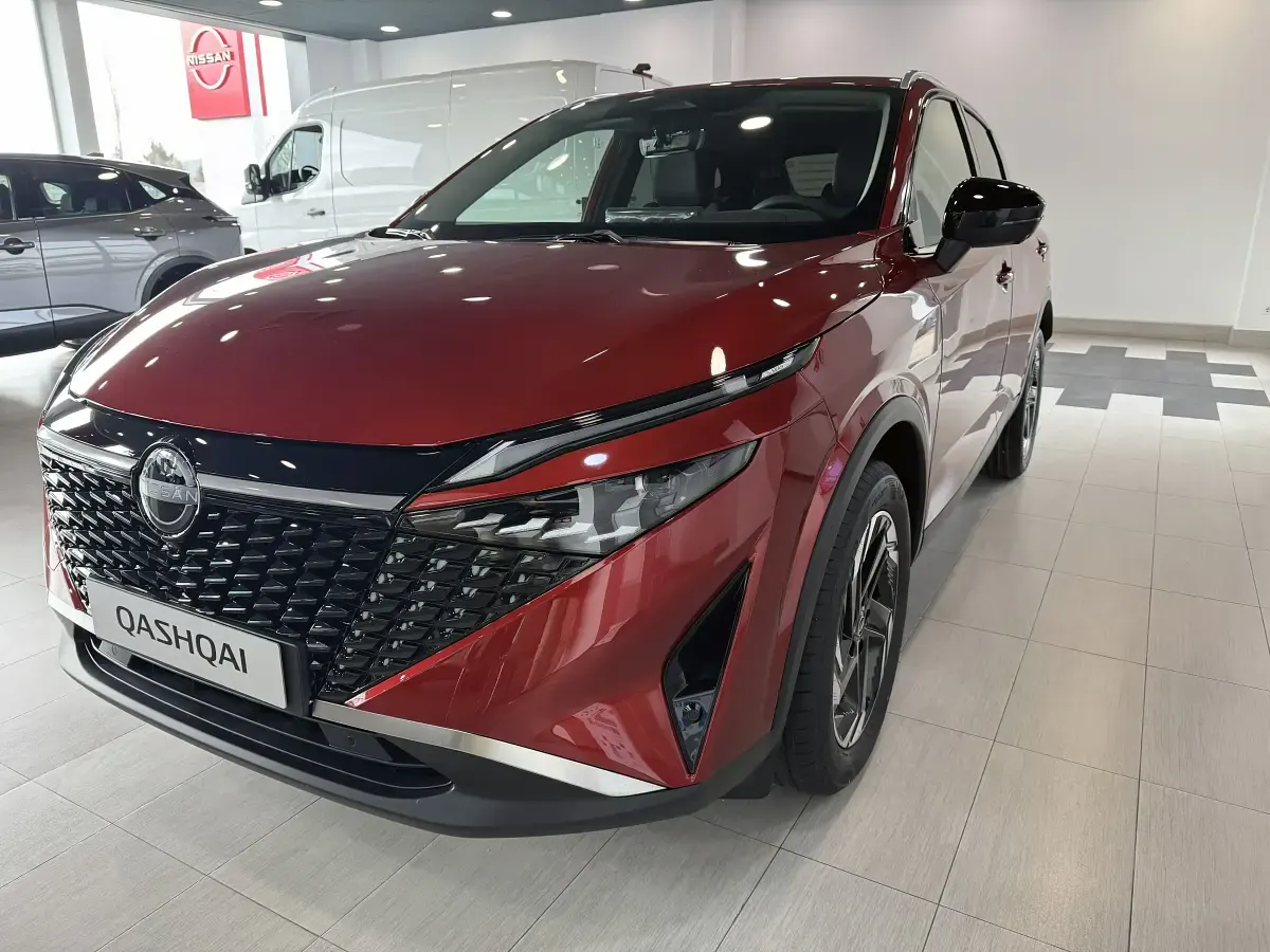 Ny Nissan Qashqai N-Connecta 140 HK (102 kW) 2026 Rød SUV