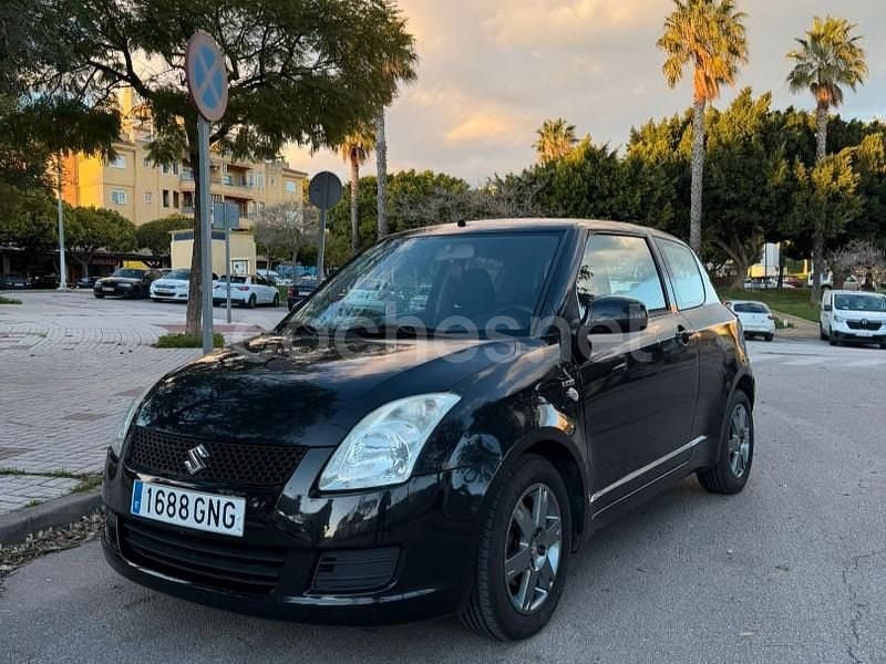 Negro Usado 2007 Suzuki Swift GL Berlina | 4300 € (Precio justo) - Imagen 1/4