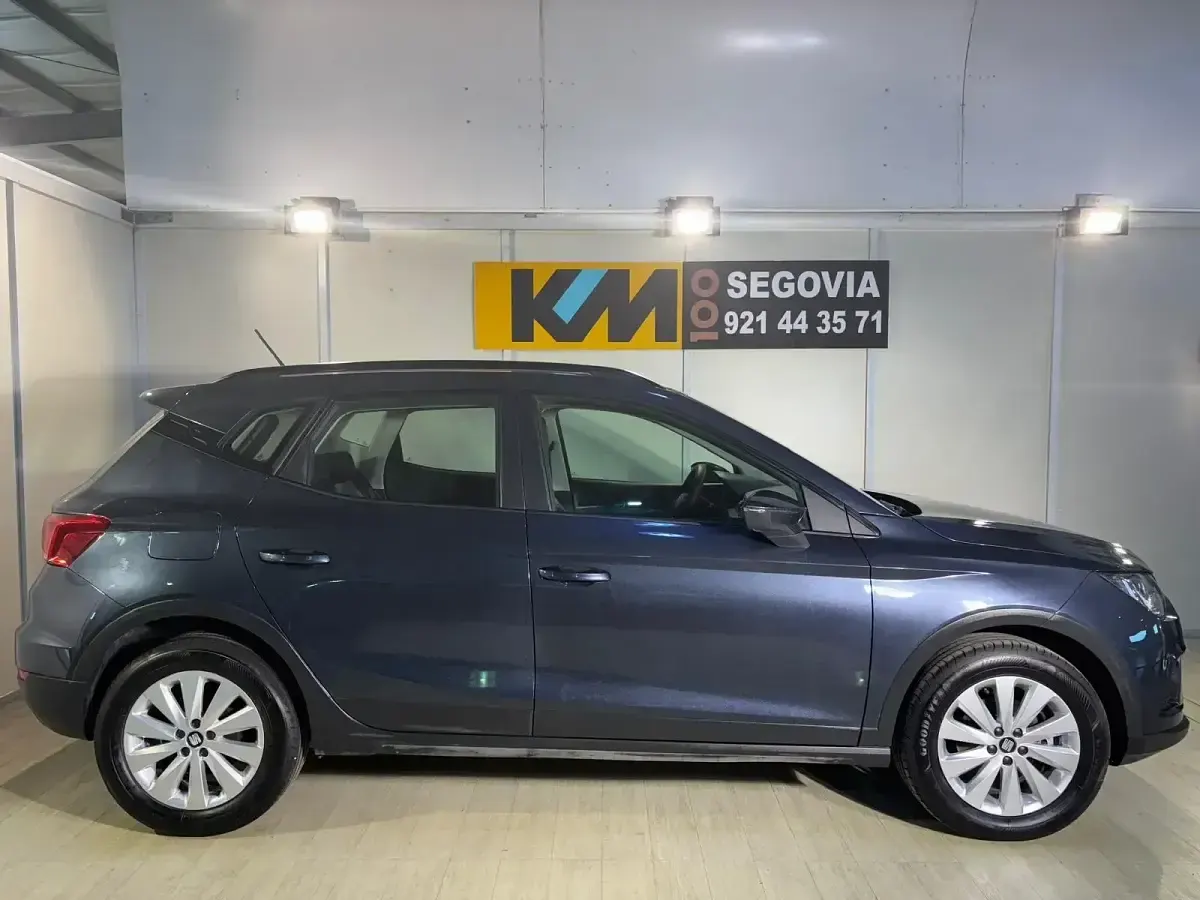 Usado Seat Arona Style 95 CV (69 kW) 2020 Gris SUV