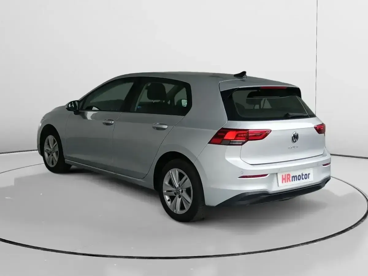 Usado VW Golf VIII Life 110 CV (80 kW) 2024 Gris