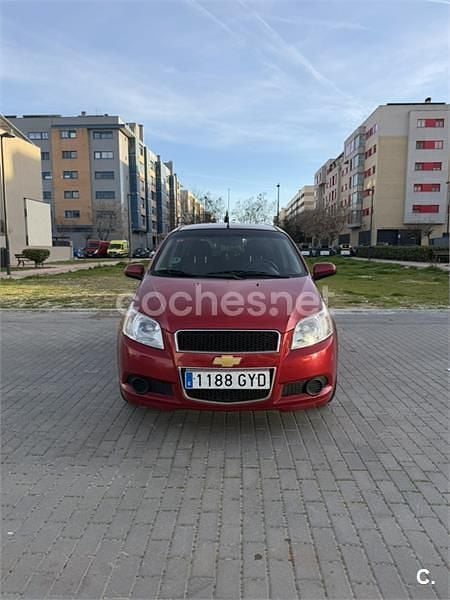 Usado Chevrolet Aveo LS 101 CV (74 kW) 2010 Rojo Berlina