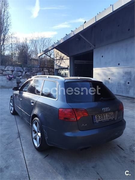 Usado Audi A4 140 CV (102 kW) 2006 Gris / plata Familiar