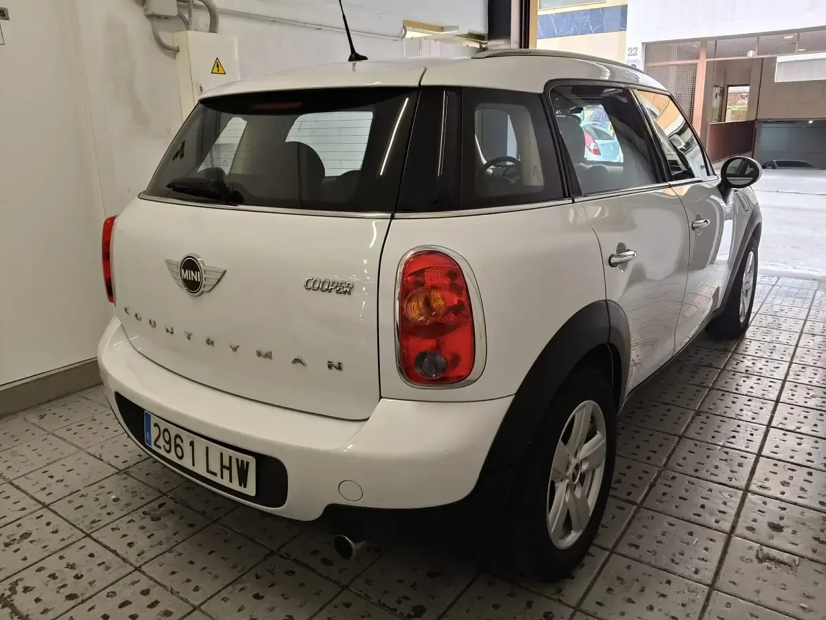 Usado Mini Cooper Countryman 136 CV (100 kW) 2016 Blanco SUV