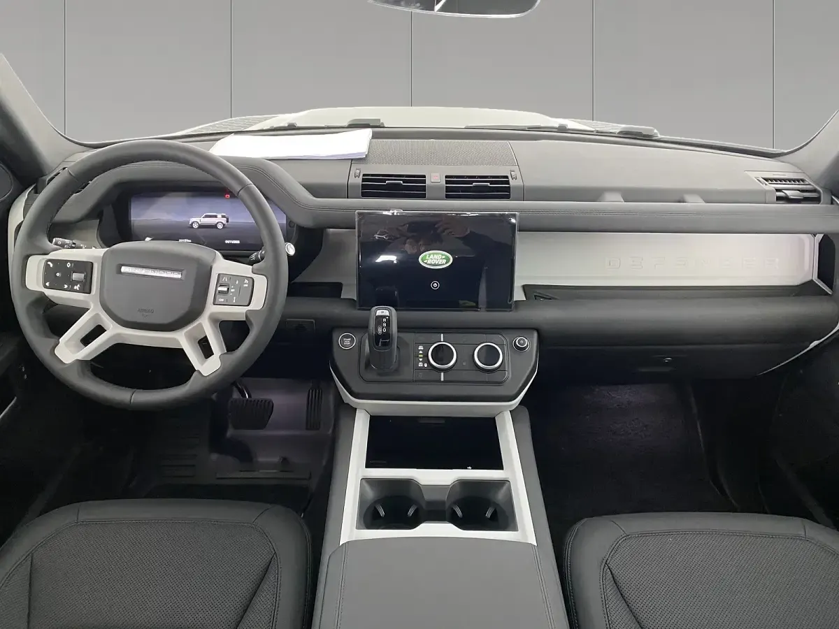 Usado Land Rover Defender S 249 CV (183 kW) 2025 Pangea green SUV