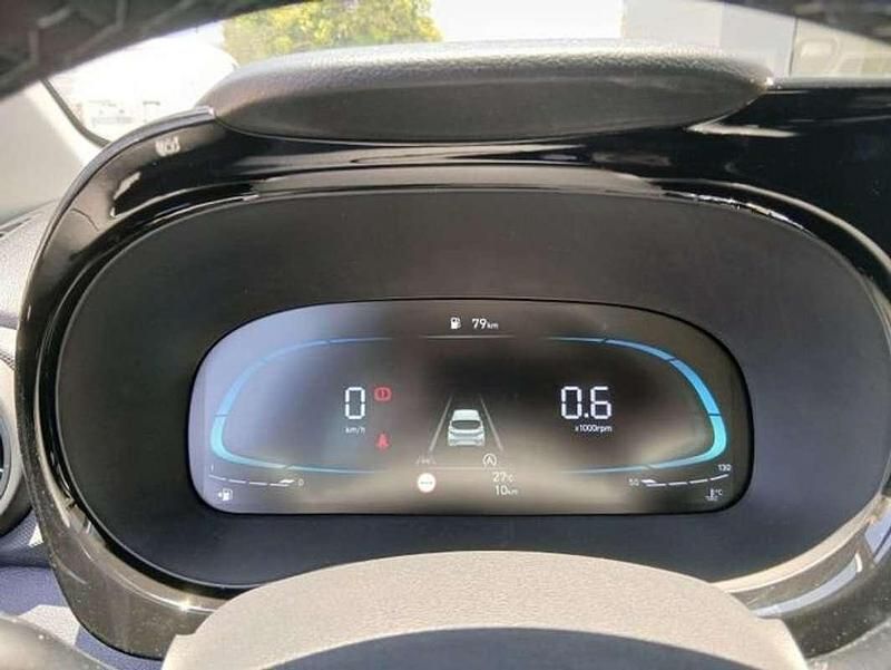 Usado Hyundai i10 79 CV (58 kW) 2025 Rojo Utilitario