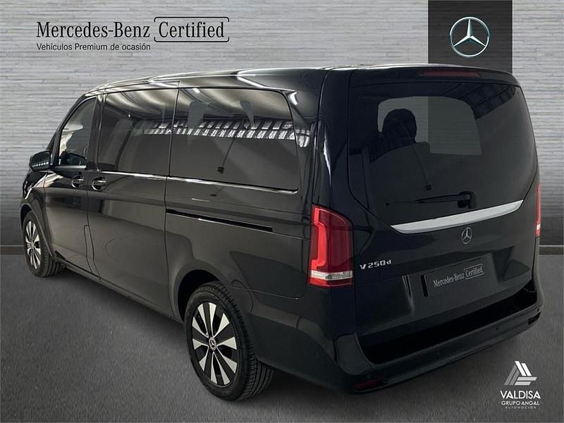 Usado Mercedes V250 190 CV (139 kW) 2023 Negro Monovolumen