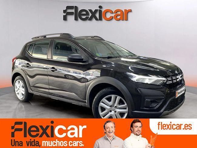 Negro Usado 2024 Dacia Sandero Essentiel Utilitario | 16.490 € (Precio justo) - Imagen 1/4