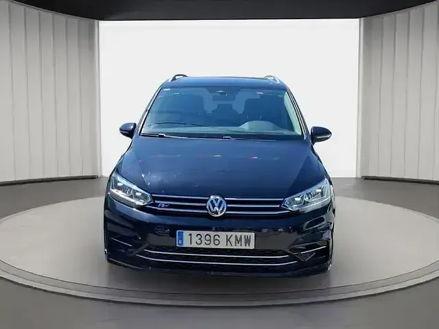 Usado VW Touran Sportline 150 CV (110 kW) 2018 Negro Monovolumen