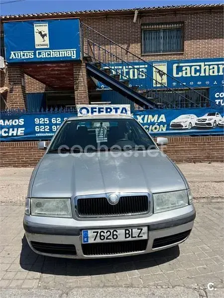 Usado Skoda Octavia 90 CV (66 kW) 2001 Blanco Berlina