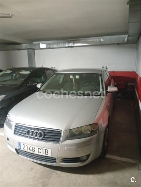 Usado Audi A3 Attraction 150 CV (110 kW) 2004 Gris / plata Berlina