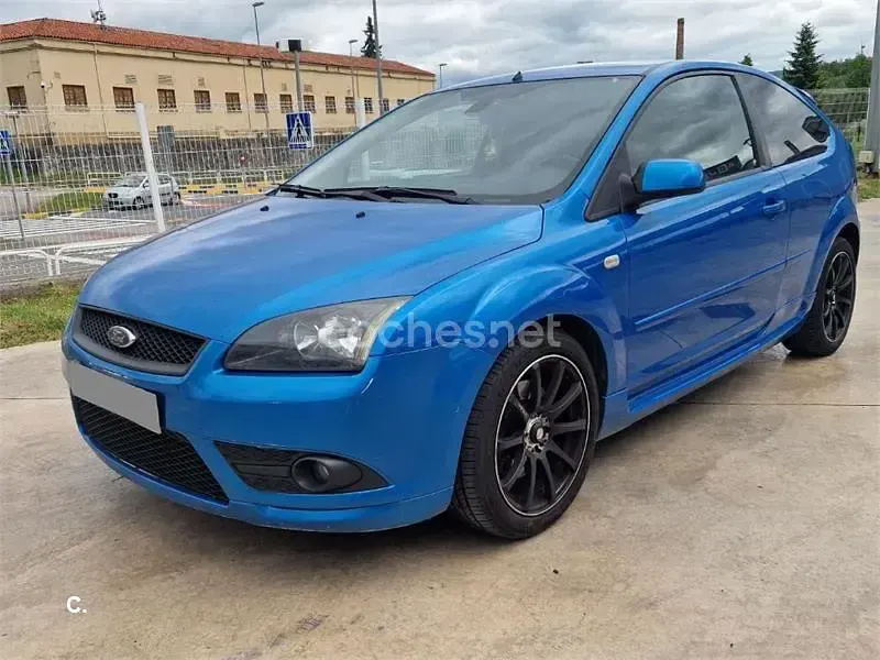 Usado Ford Focus Trend 115 CV (84 kW) 2006 Azul Berlina