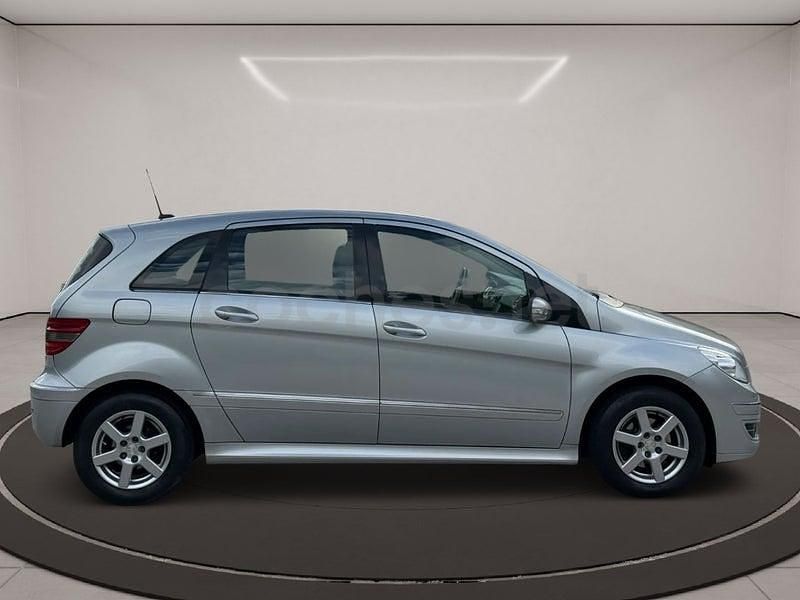 Usado Mercedes B170 116 CV (85 kW) 2008 Gris / plata Monovolumen