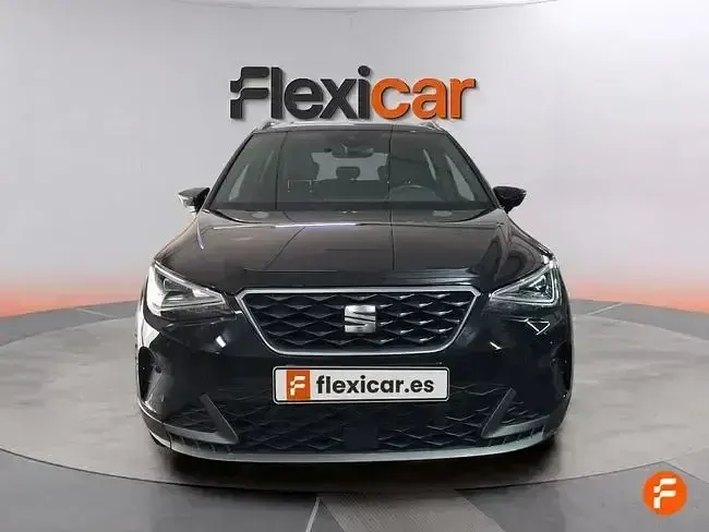 Usado Seat Arona FR 110 CV (80 kW) 2023 Negro SUV