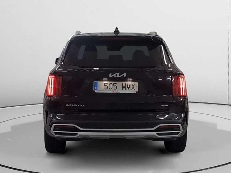 Usado Kia Sorento Plus 232 CV (170 kW) 2024 Negro SUV