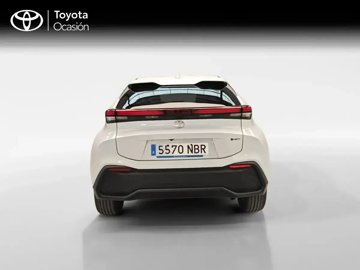 Usado Toyota C-HR Advance 140 CV (102 kW) 2025 Blanco SUV