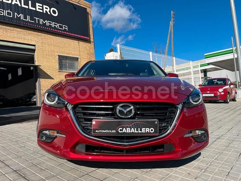 Usado Mazda 3 Luxury 120 CV (88 kW) 2017 Rojo Berlina