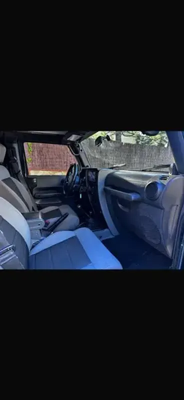 Usado Jeep Wrangler Unlimited Sport 177 CV (130 kW) 2010 Verde SUV