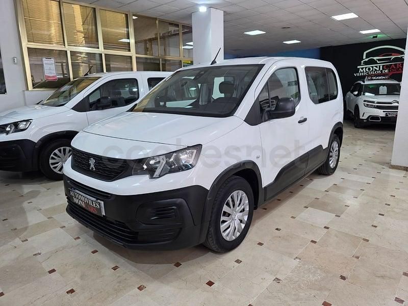 Usado Peugeot Rifter Active 102 CV (75 kW) 2021 Blanco Monovolumen