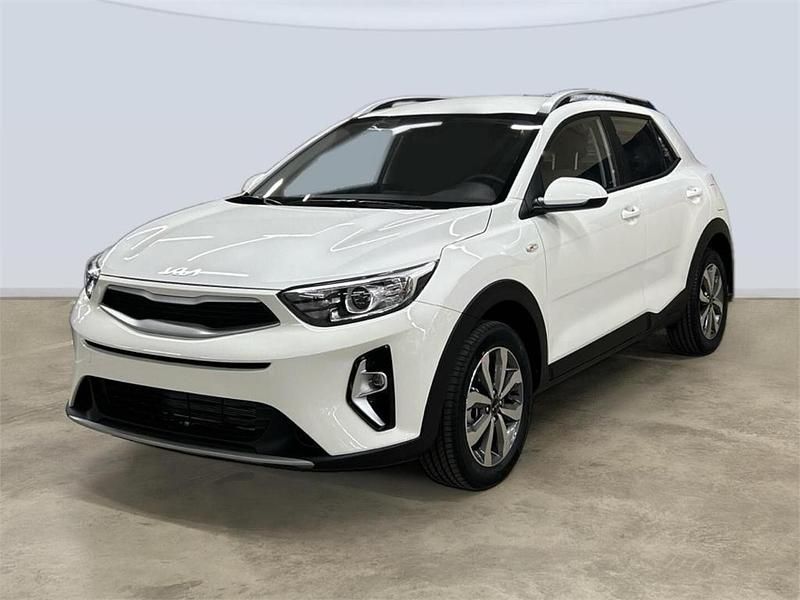 Clear white Usado 2024 Kia Stonic SUV | 16.126 € (Buen precio) - Imagen 1/4