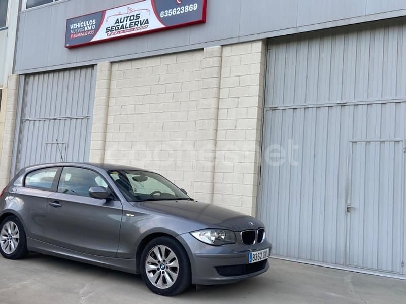 Usado BMW 116 122 CV (89 kW) 2010 Gris / plata Utilitario
