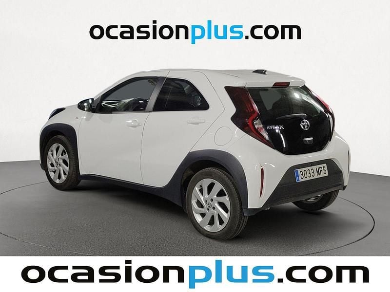 Usado Toyota Aygo X Play 72 CV (52 kW) 2024 Blanco SUV