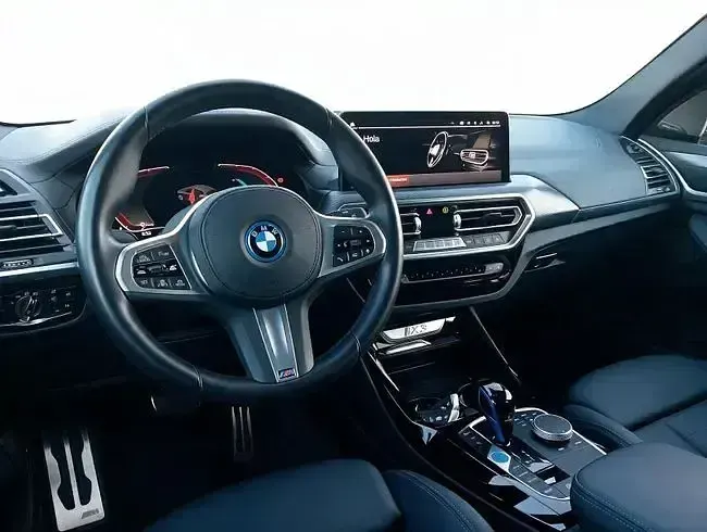 Usado BMW iX3 M Sport 209 kW (285 CV) 2023 Blanco SUV
