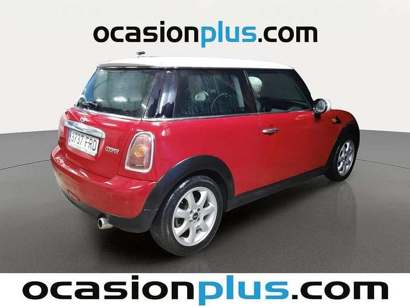 Usado Mini Cooper 120 CV (88 kW) 2007 Rojo Utilitario
