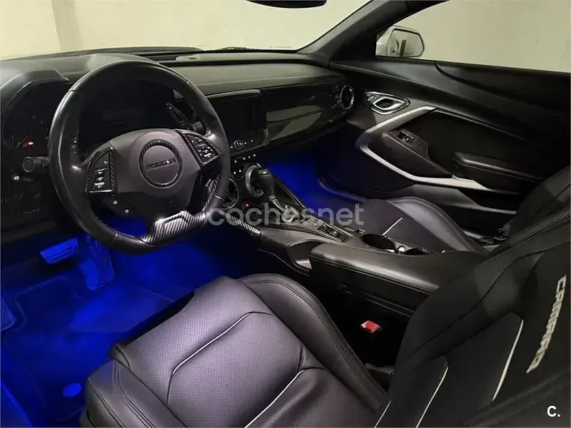Usado Chevrolet Camaro 432 CV (317 kW) 2015 Blanco Coupe