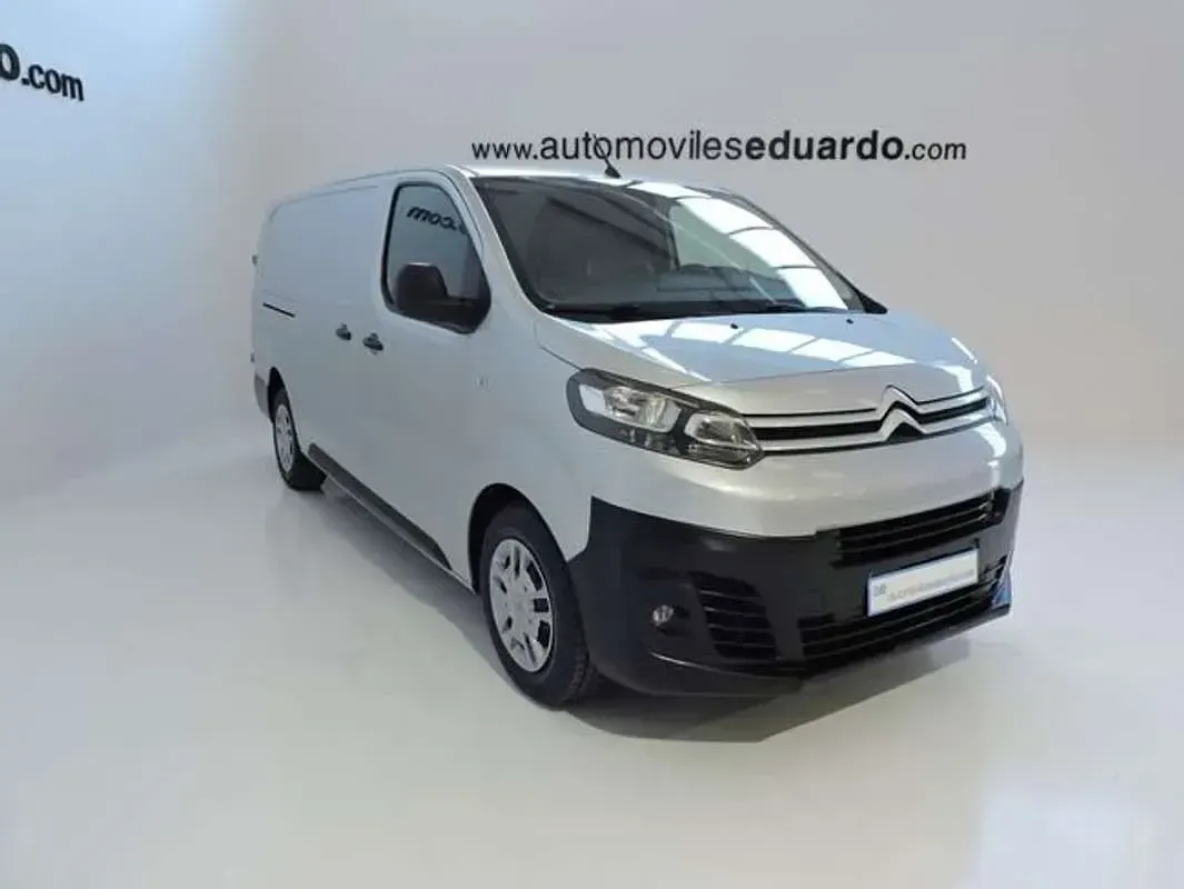 Usado Citroën Jumpy Business Class 120 CV (88 kW) 2018 Plateado Monovolumen