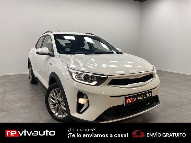 Usado Kia Stonic 84 CV (61 kW) 2022 Blanco SUV