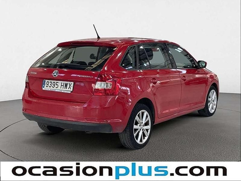 Usado Skoda Rapid Ambition 105 CV (77 kW) 2014 Rojo Utilitario