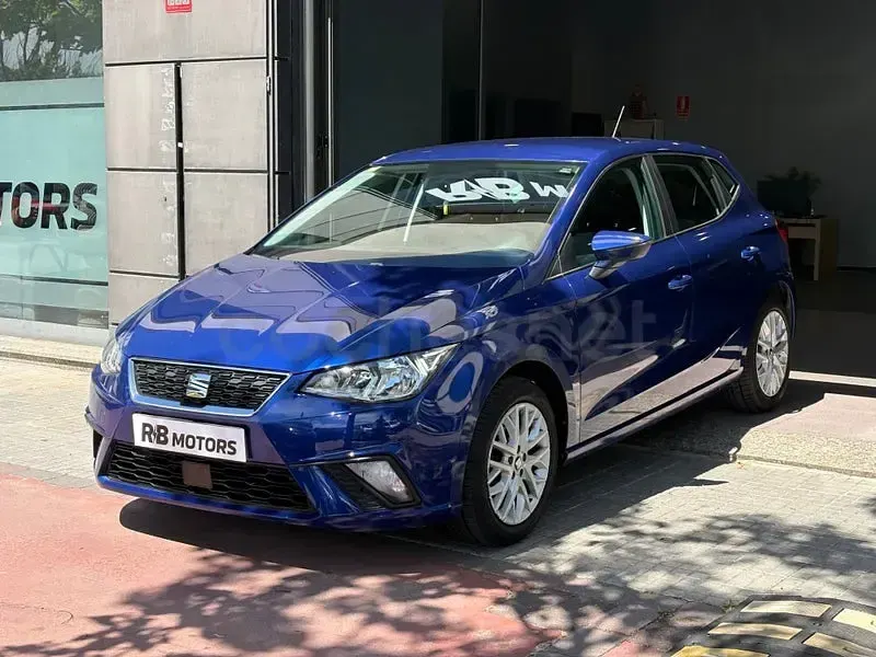 Usado Seat Ibiza Style 75 CV (55 kW) 2017 Azul Berlina