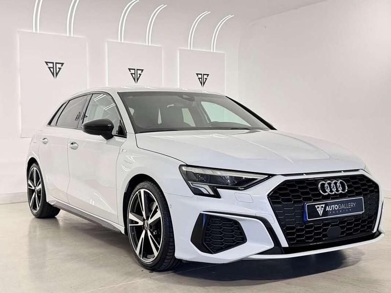 Usado Audi A3 Sportback S-Line 150 CV (110 kW) 2021 Blanco Utilitario