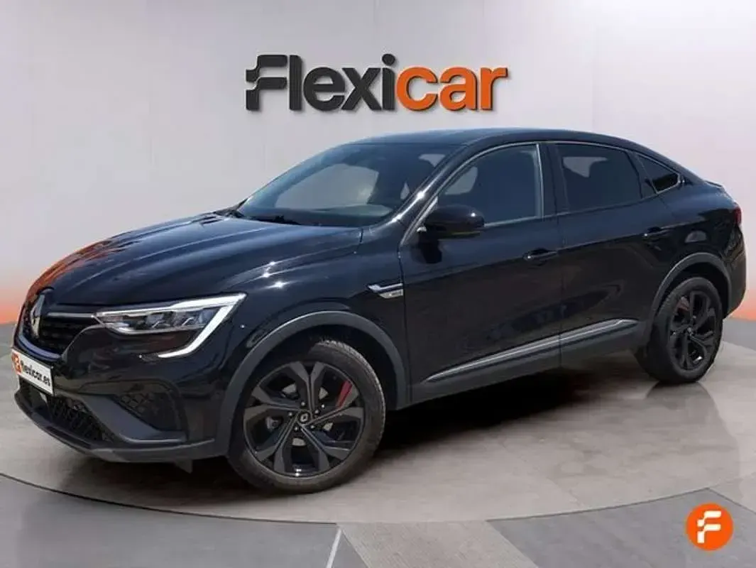 Usado Renault Arkana RS Line 140 CV (102 kW) 2022 Negro SUV