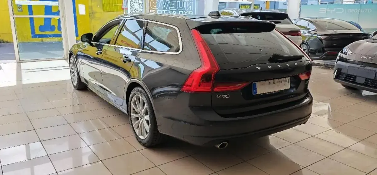 Usado Volvo V90 Business Edition 190 CV (139 kW) 2020 Azul Familiar
