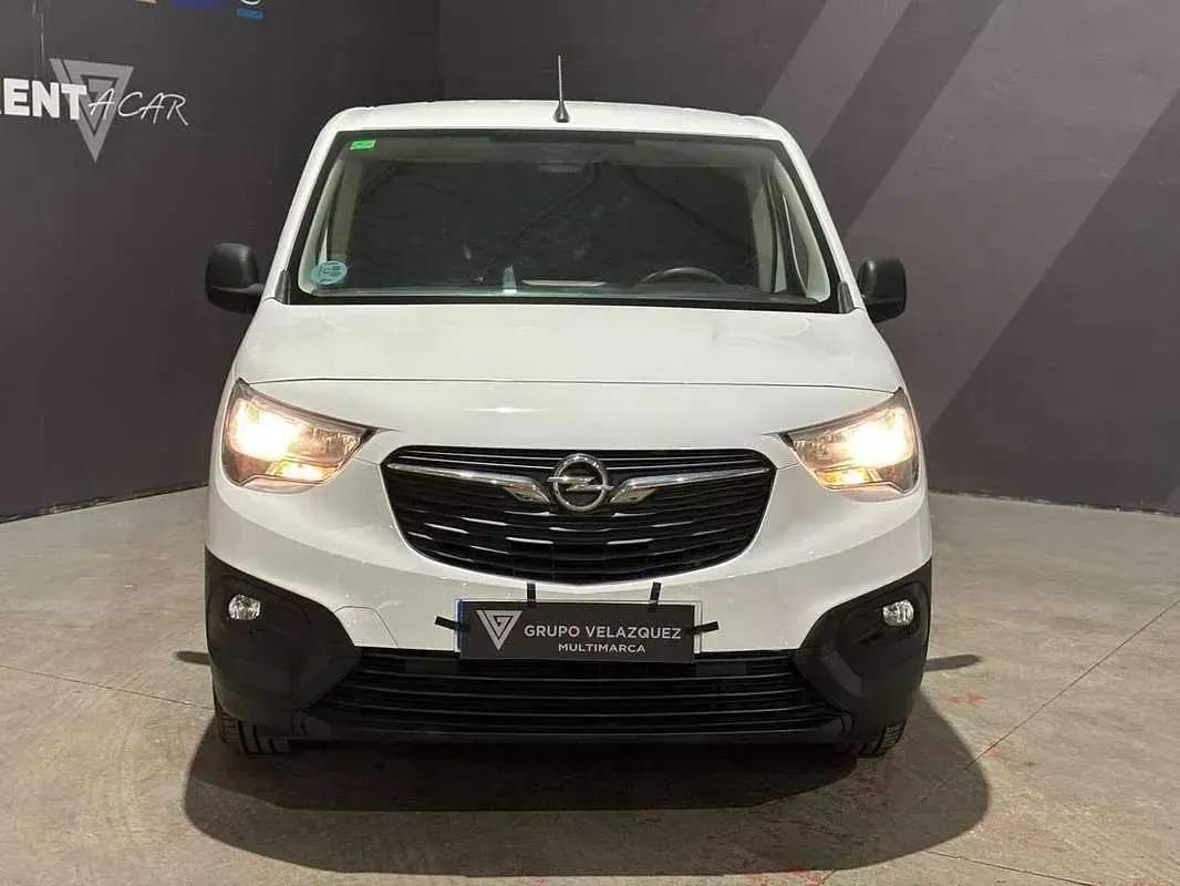 Usado Opel Combo S 99 CV (72 kW) 2019 Blanco Monovolumen