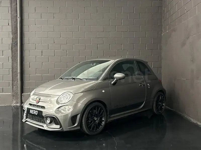 Usado Abarth 595 Competizione 180 CV (132 kW) 2017 Gris / plata Berlina