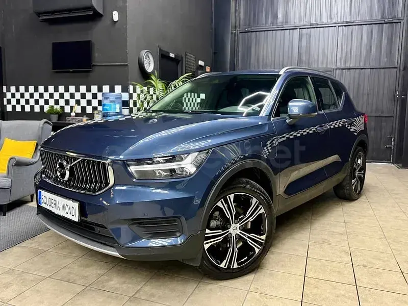 Usado Volvo XC40 Inscription 211 CV (155 kW) 2022 Azul SUV