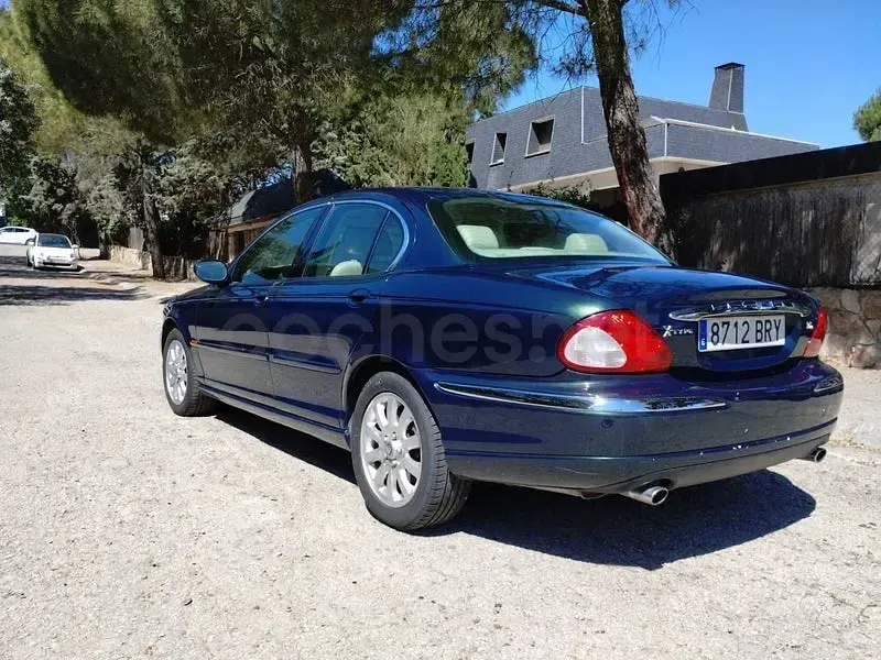 Usado Jaguar X-type Executive 196 CV (144 kW) 2002 Azul Berlina